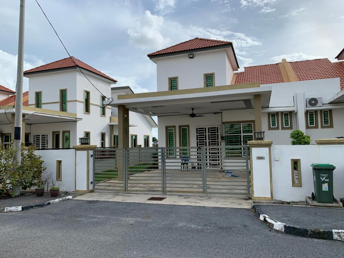 אלור סטאר Vistana Indah Homestay מראה חיצוני תמונה
